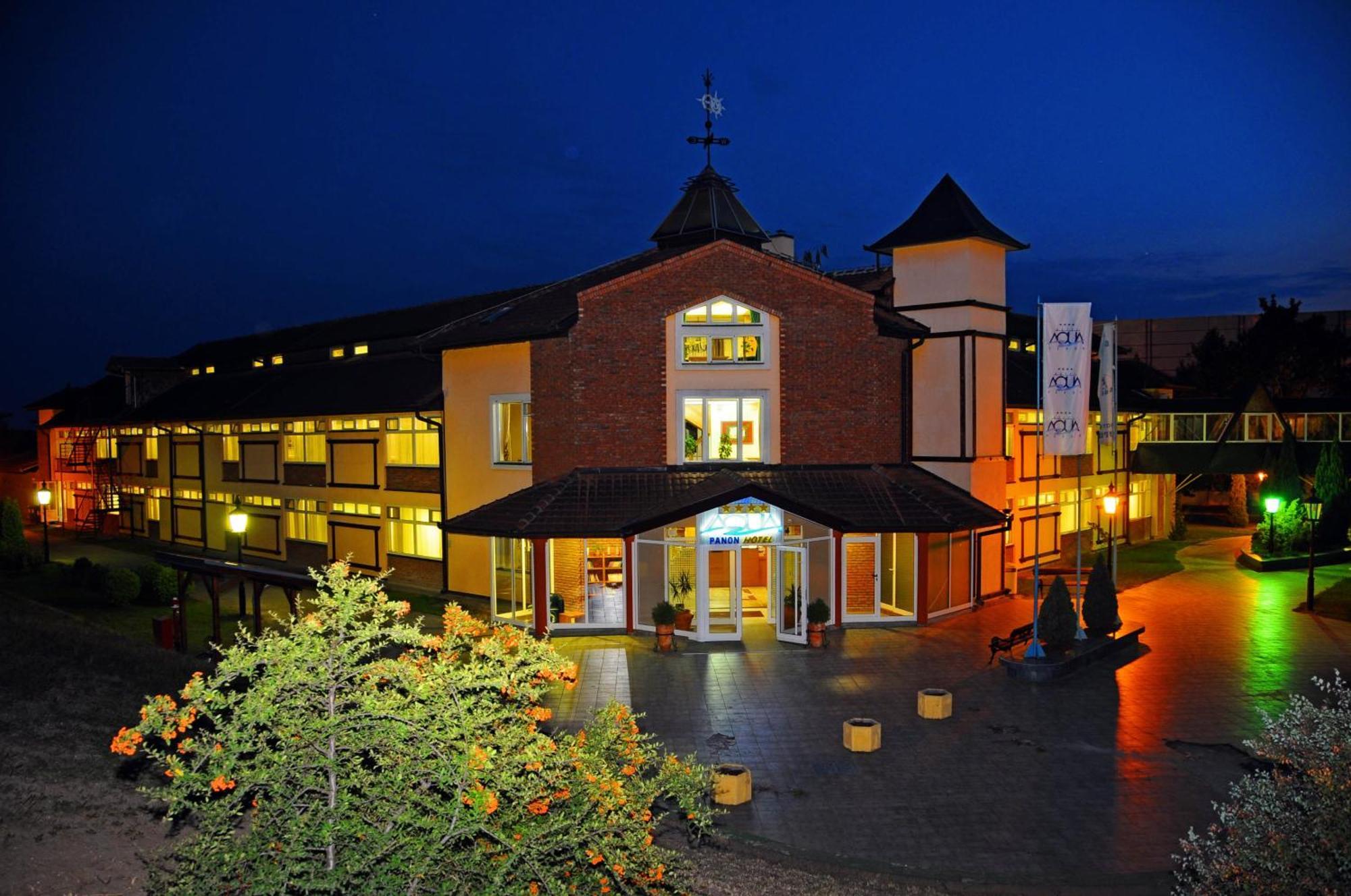 Hotel Aqua Panon Kanjiža Zewnętrze zdjęcie